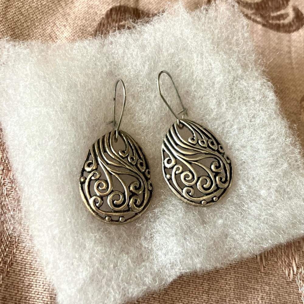 Silver Filigree Earrings